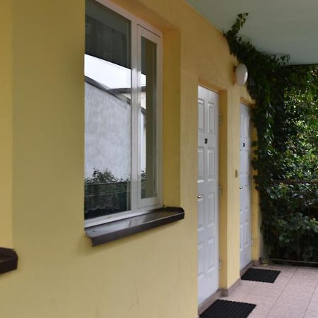 Hostel Malva Łomianki Dış mekan fotoğraf
