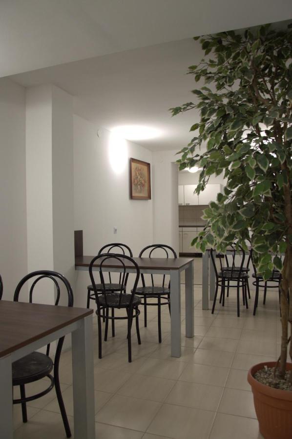 Hostel Malva Łomianki Dış mekan fotoğraf